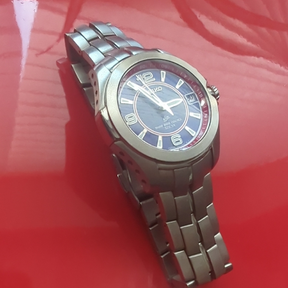 Seiko Silver and Navy Dial Watch Takuma Sato Radio Wave Lmt Edition Solar